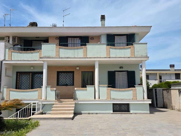 Casa con 6 locali in vendita in Via Benedetto Croce, Stazione Lavinio, Anzio