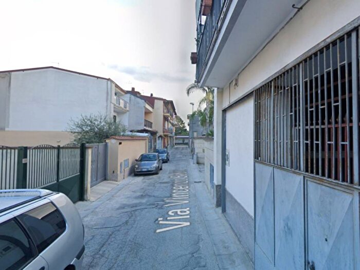 Appartamento con 6 locali in vendita in Via Vincenzo Bellini, Capodrise
