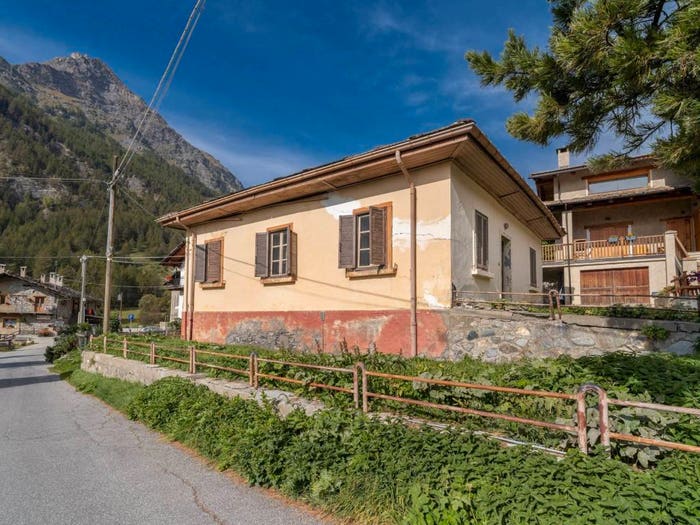 Casa con 5 locali in vendita in Frazione Chianale, Pontechianale