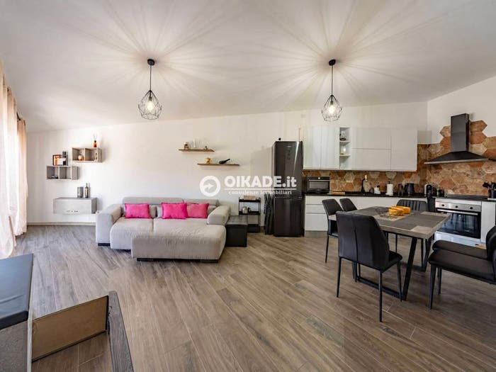 Appartamento trilocale in vendita in Via Antonio Gramsci, Settimo San Pietro