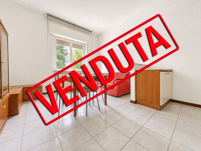 Appartamento bilocale in vendita in Via Madonna, Rovello Porro