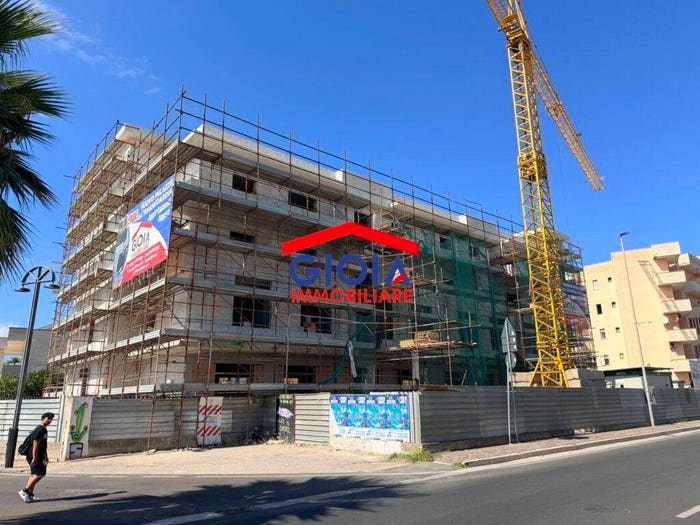 Appartamento trilocale in vendita in Via Domiziana, Mondragone