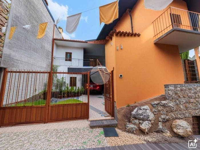 Appartamento con 6 locali in vendita in Via Mascherpinga, Centro, Adrara San Martino