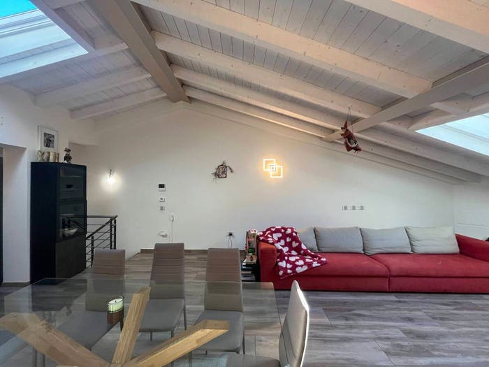 Casa con 6 locali in vendita in Via Giuseppe Giusti, Centro, Fidenza
