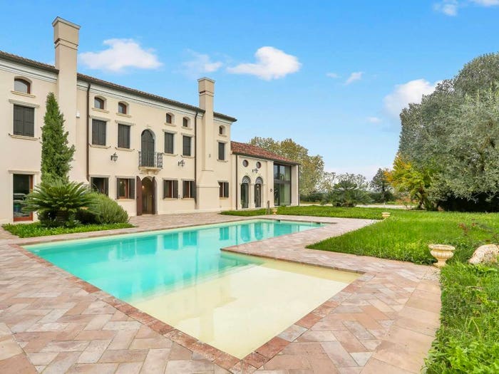Casa con 6 locali in vendita in Via Marzara, Arquà Polesine