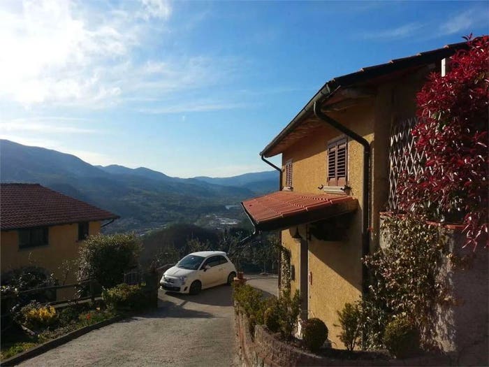 Casa con 6 locali in vendita in Via Vittorio Emanuele, Centro, Castelnuovo di Garfagnana