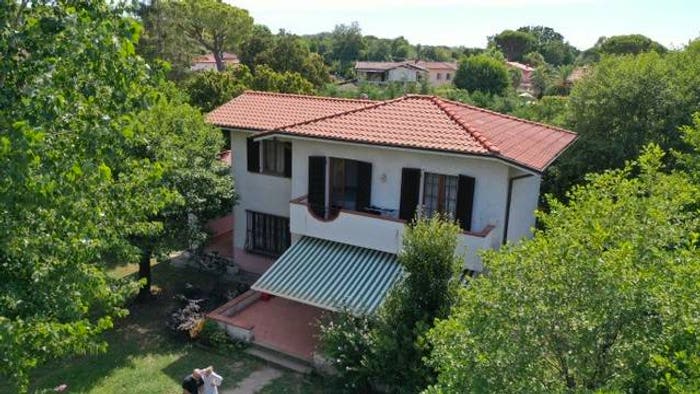 Casa con 6 locali in vendita in Caranna, Forte dei Marmi
