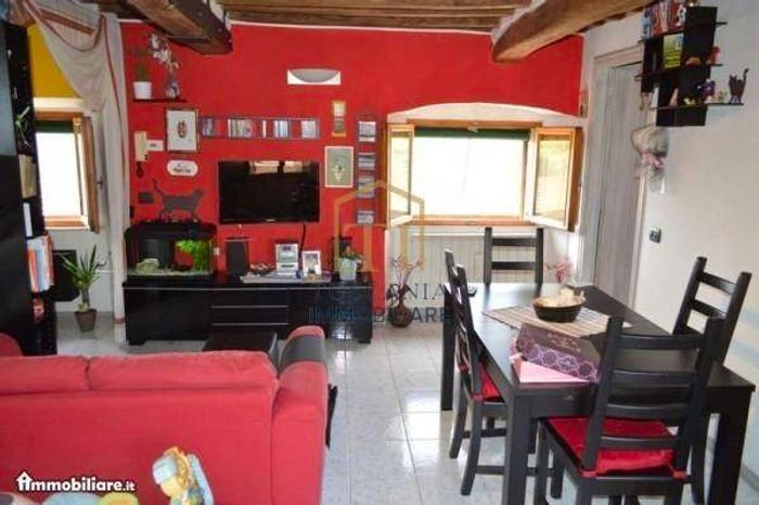 Appartamento bilocale in vendita in Quartaia Pian dell'Olmino Mensanello, Colle di Val d'Elsa