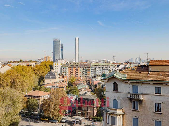 Casa quadrilocale in vendita in Piazzale Brescia, San Siro, Milano