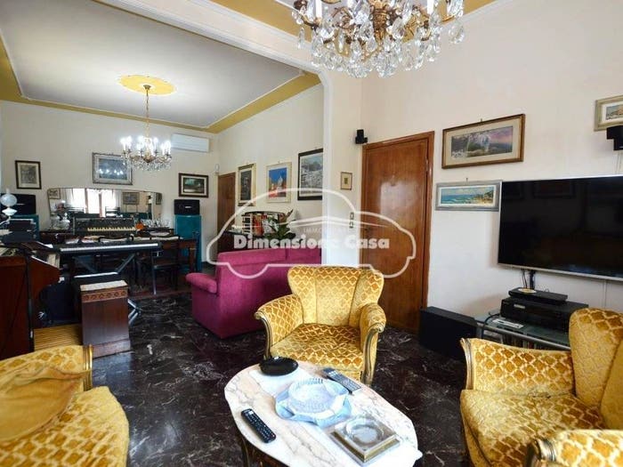 Casa con 6 locali in vendita in Traversa IV di Viale Castracani, Arancio, Lucca