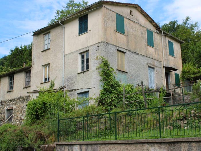 Casa con 6 locali in vendita in Via Stuggia, Tribogna