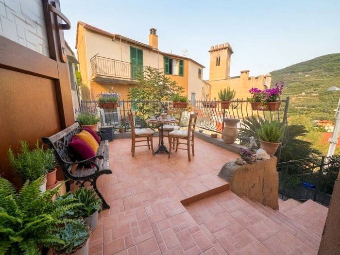 Casa trilocale in vendita in Vico Beppe, Centro, Finale Ligure