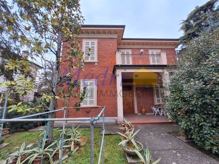 Casa con 6 locali in vendita in via don giovanni minzoni, Monte Osservanza, Cesena