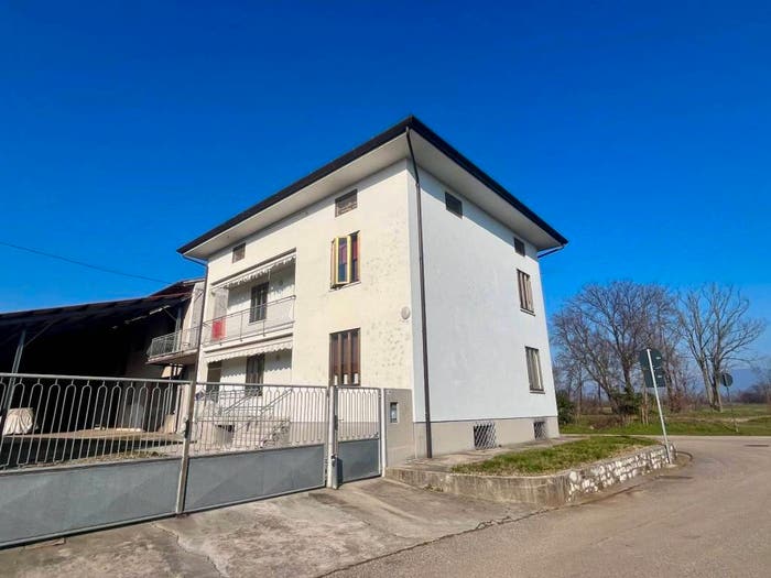 Casa con 6 locali in vendita in Maseris, Coseano