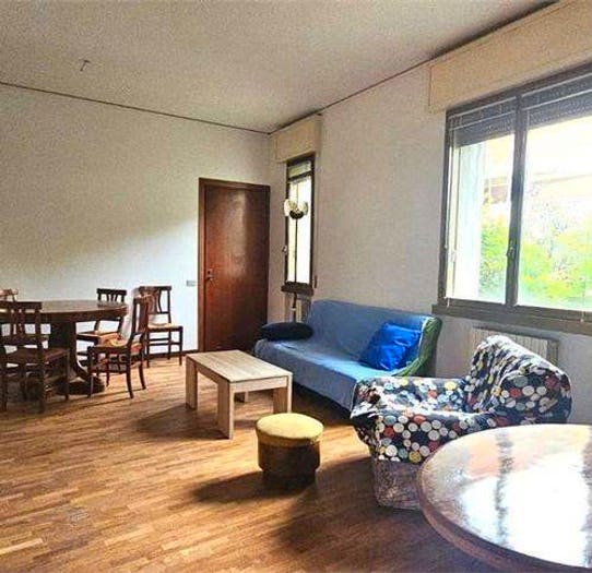 Appartamento con 5 locali in vendita in Viale Livio Salinatore, Centro Storico, Forlì