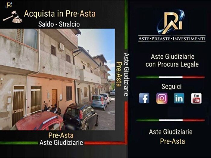 Appartamento con 6 locali in vendita in Via Nicolò Tommaseo, Rizziconi