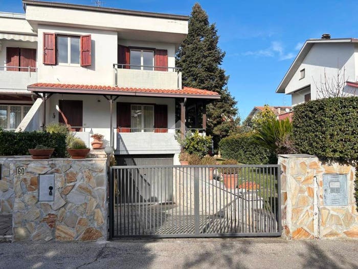 Casa con 5 locali in vendita in Via Marrocco, Centro, Mozzagrogna