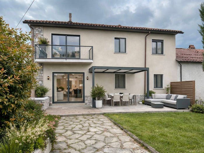 Casa con 6 locali in vendita in San Michele Mondovì