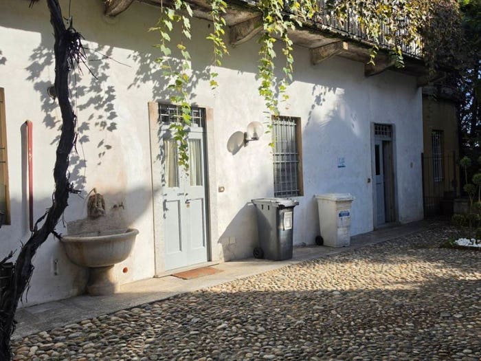 Appartamento quadrilocale in vendita in Via Lazzaro Spallanzani, Centro Storico, Pavia