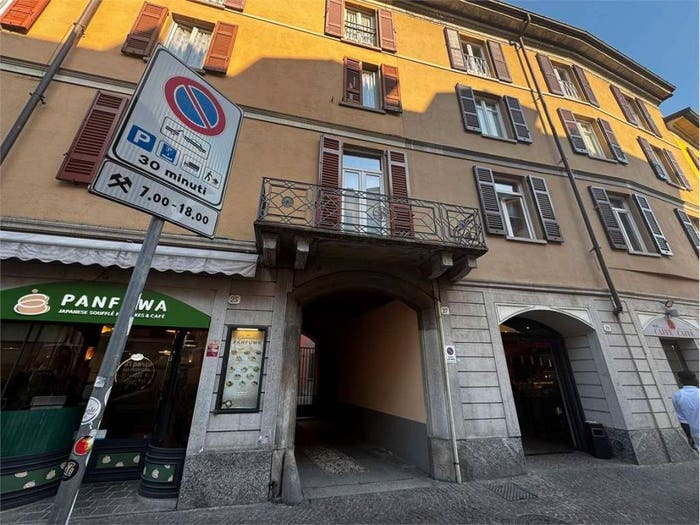 Appartamento trilocale in vendita in Via Milano, Borghi, Como