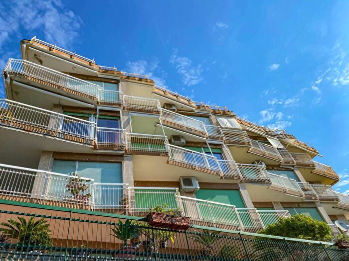 Appartamento con 5 locali in vendita in Via Padre Semeria, Foce Semeria, Sanremo