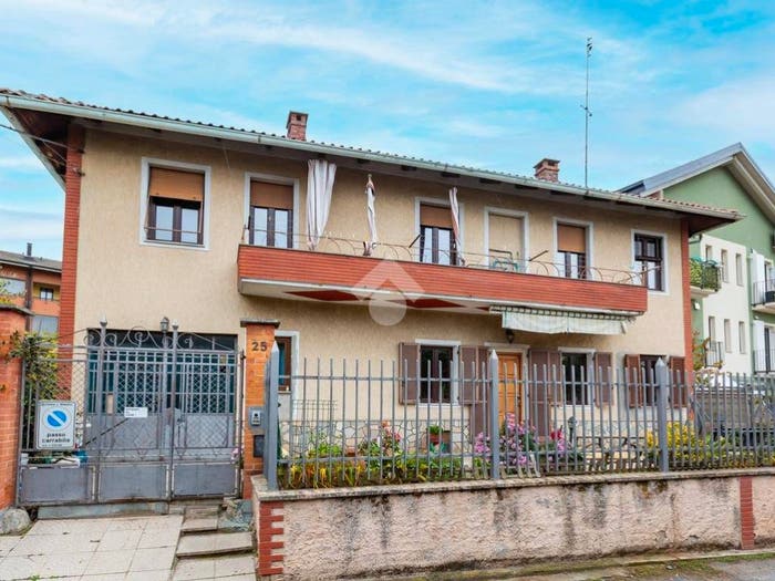 Casa con 5 locali in vendita in Via Torino, Centro, Beinasco