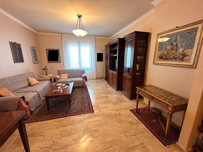 Appartamento trilocale in vendita in Via Italia, Centro, Cesano Boscone