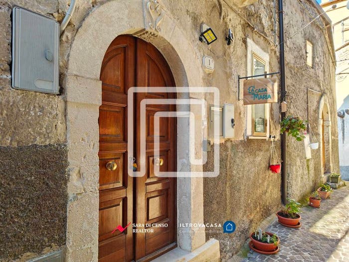 Appartamento trilocale in vendita in vicolo di Filippo, Centro, Pettorano sul Gizio