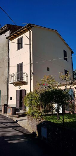 Casa quadrilocale in vendita in Campo, Gallicano