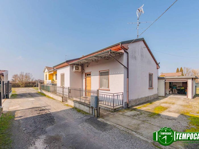 Casa trilocale in vendita in Via Franco Bernini, Castelletto Po, Castelletto di Branduzzo