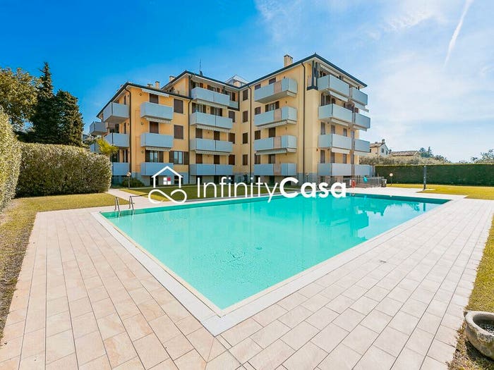 Appartamento bilocale in vendita in Via Pasubio, Centro, Bardolino