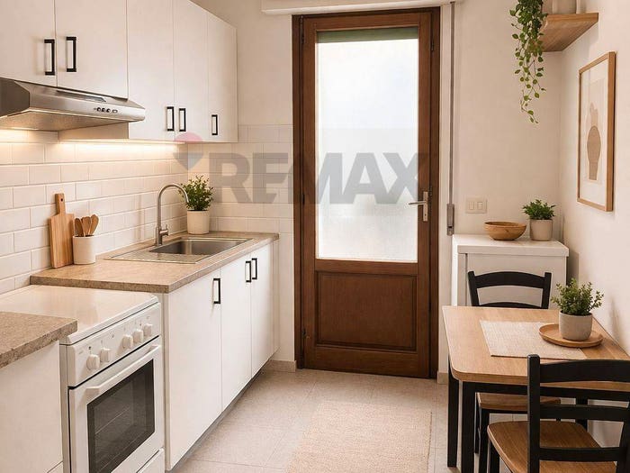 Appartamento con 5 locali in vendita in Via Muretta, Camaiore Paese, Camaiore