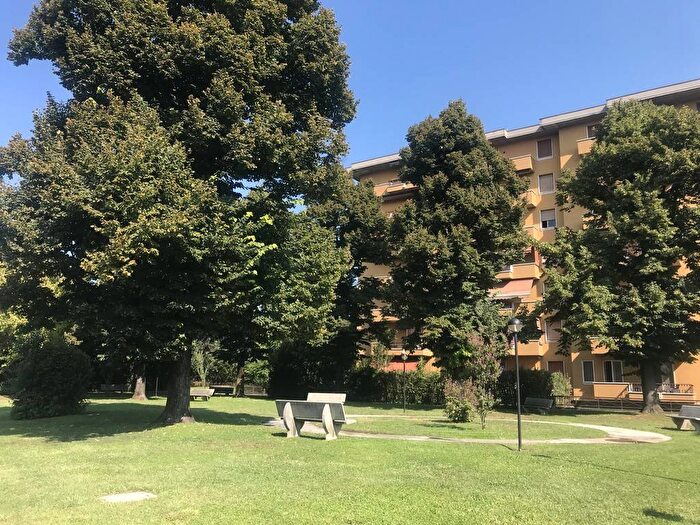 Appartamento trilocale in vendita in Primo Maggio, Brescia