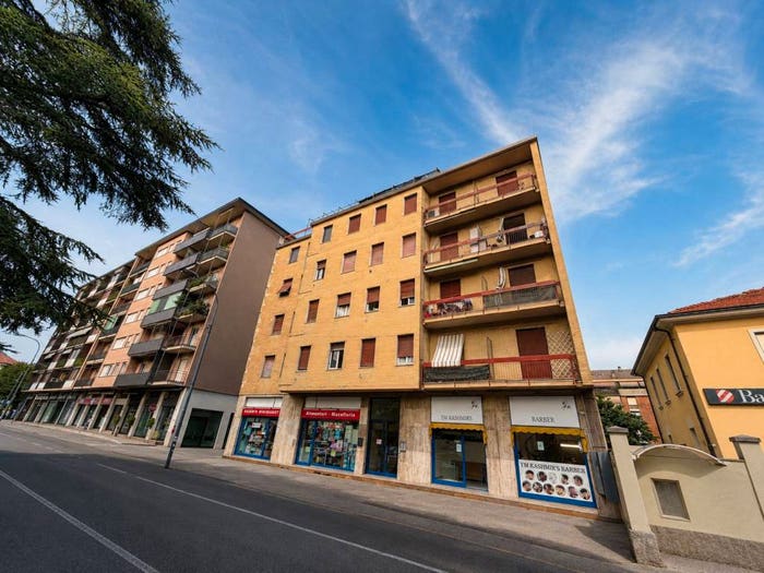 Appartamento bilocale in vendita in Via Dante Alighieri, Centro, Erba