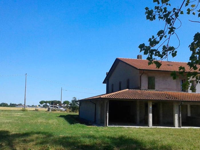 Casa con 6 locali in vendita in Via Vanzie, Macerone, Cesena