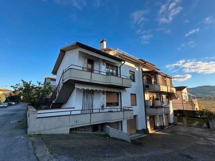 Appartamento con 5 locali in vendita in via Pio La Torre, Bagno Di Gavorrano, Gavorrano