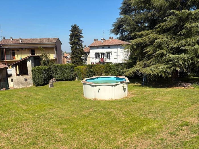 Casa con 6 locali in vendita in Via Recoaro, Centro, Broni