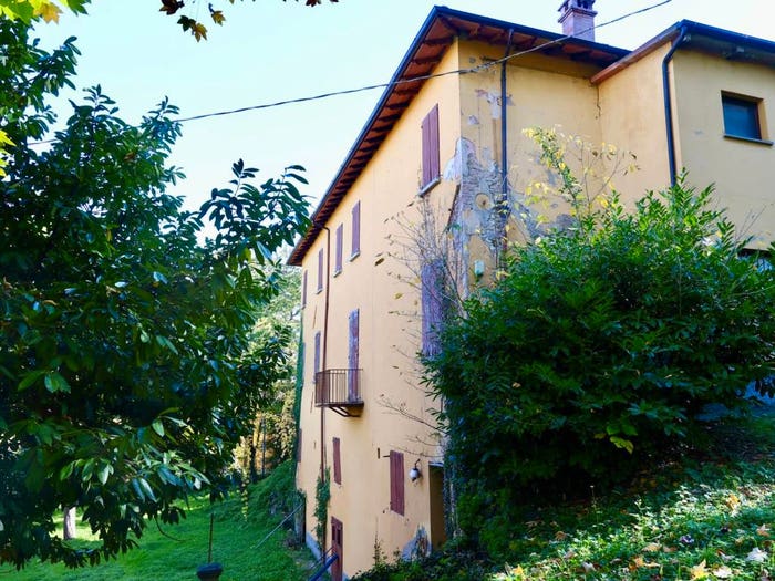 Casa con 6 locali in vendita in Via Settembre, Borgo Tossignano