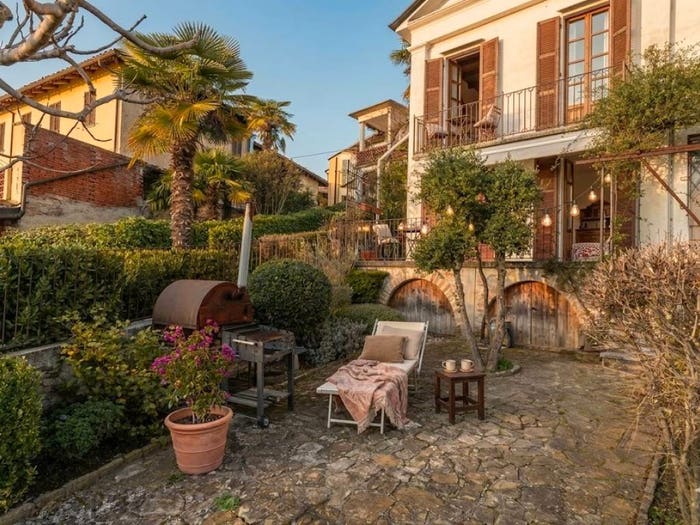 Casa con 6 locali in vendita in Via Giachini, Centro Storico, Neive