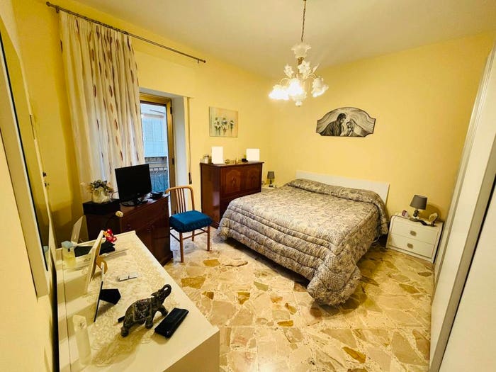 Casa quadrilocale in vendita in Via Polizzi, Collesano