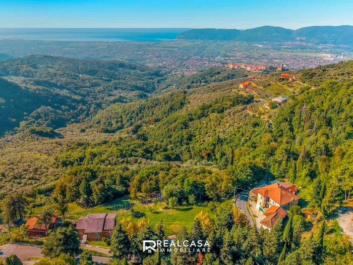 Casa con 6 locali in vendita in Via Provinciale, Castelnuovo Magra