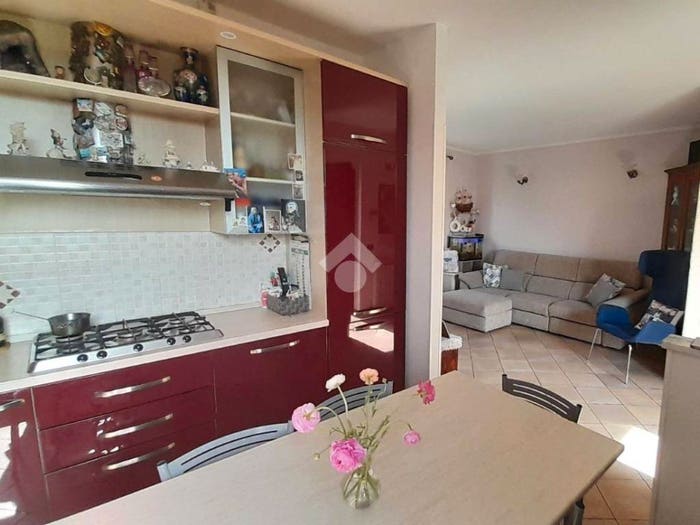Appartamento trilocale in vendita in Via Santo Stefano, Centro, Lurago d'Erba