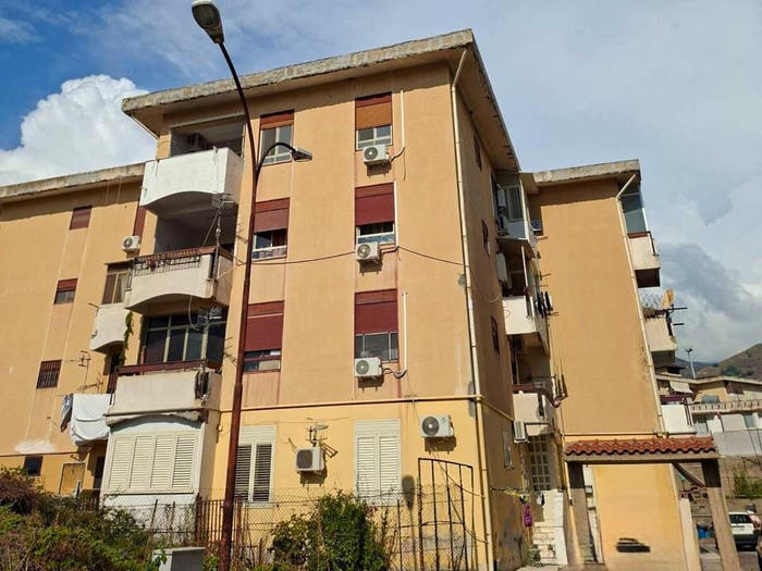 Appartamento quadrilocale in vendita in Via Nuova Santa Lucia, Santa Lucia San Filippo, Messina