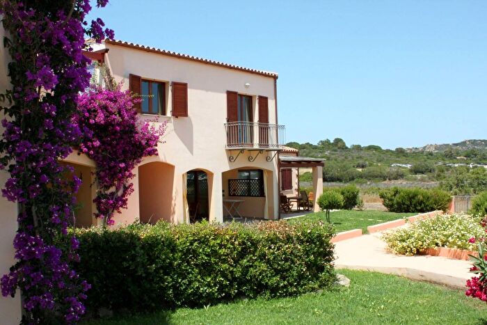 Appartamento trilocale in vendita in Strada Statale Santa TeresaPonte Liscia, Santa Teresa Gallura