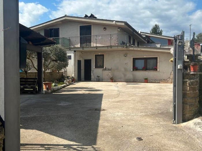 Casa con 5 locali in vendita in Via Pie' Dortona, Centro, Artena
