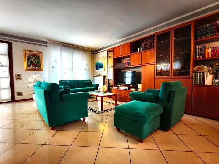 Casa quadrilocale in vendita in Via Salvo D'Acquisto, Centro, Martinengo