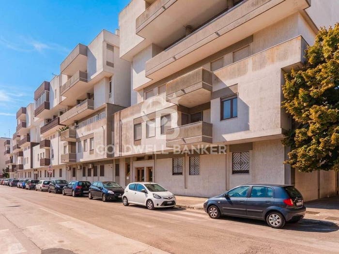 Appartamento con 5 locali in vendita in Piazzetta Eugenio Montale, Salesiani Caliò, Lecce