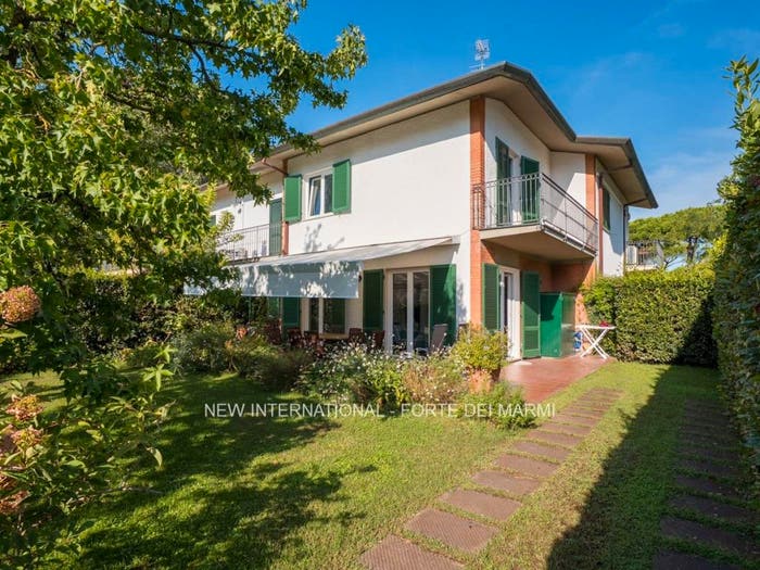 Casa con 5 locali in vendita in Via Ardengo Soffici, Vittoria Apuana, Forte dei Marmi