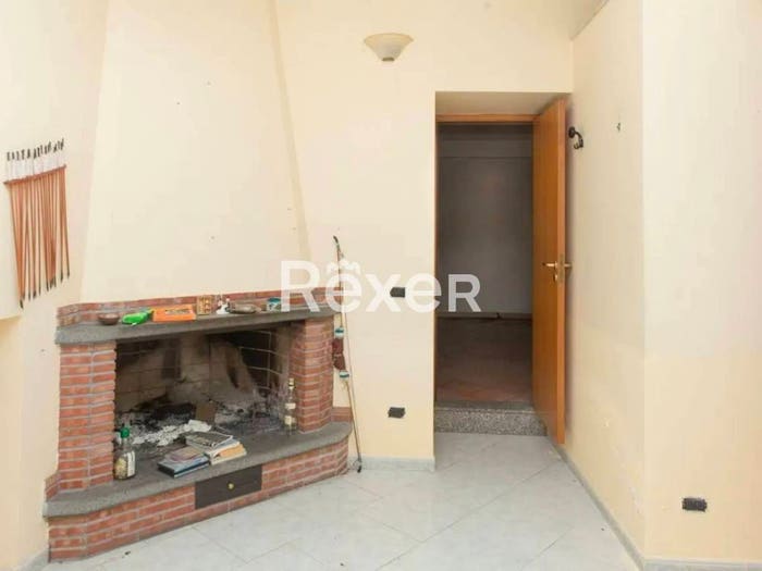 Casa con 6 locali in vendita in Via Antonino Uccellatore, Bronte