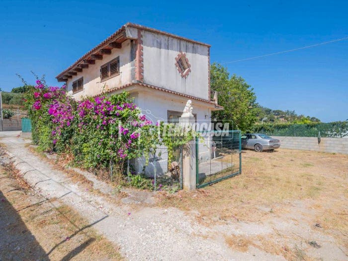 Casa bilocale in vendita in Via Principe Umberto, Castanea Salice, Messina